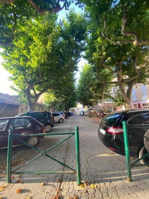 Appart Neuf Au Coeur Du Village De Collobrières المظهر الخارجي الصورة